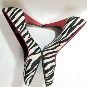 Dana Buchman zebra print pumps
